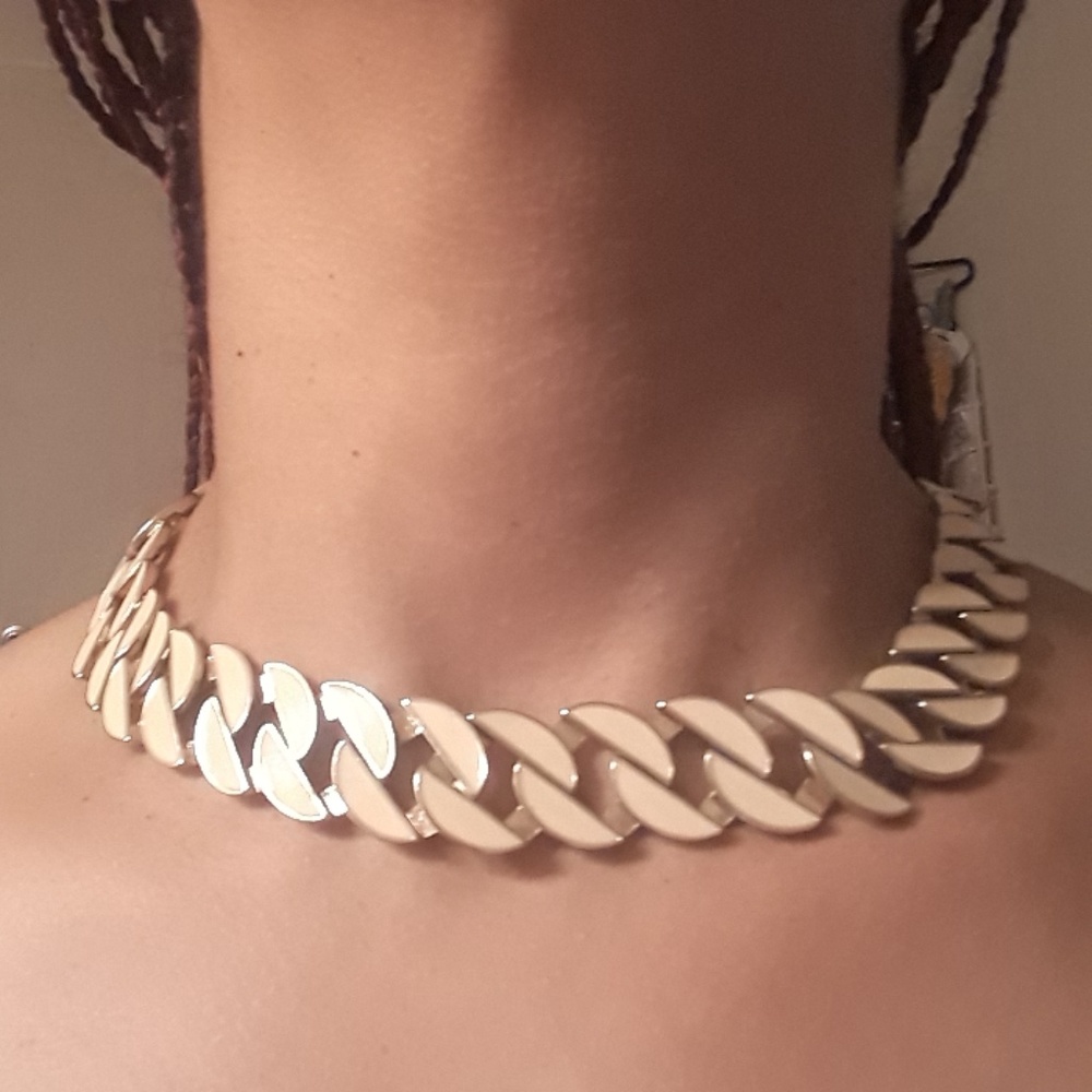 Necklace - Picture 2 of 2